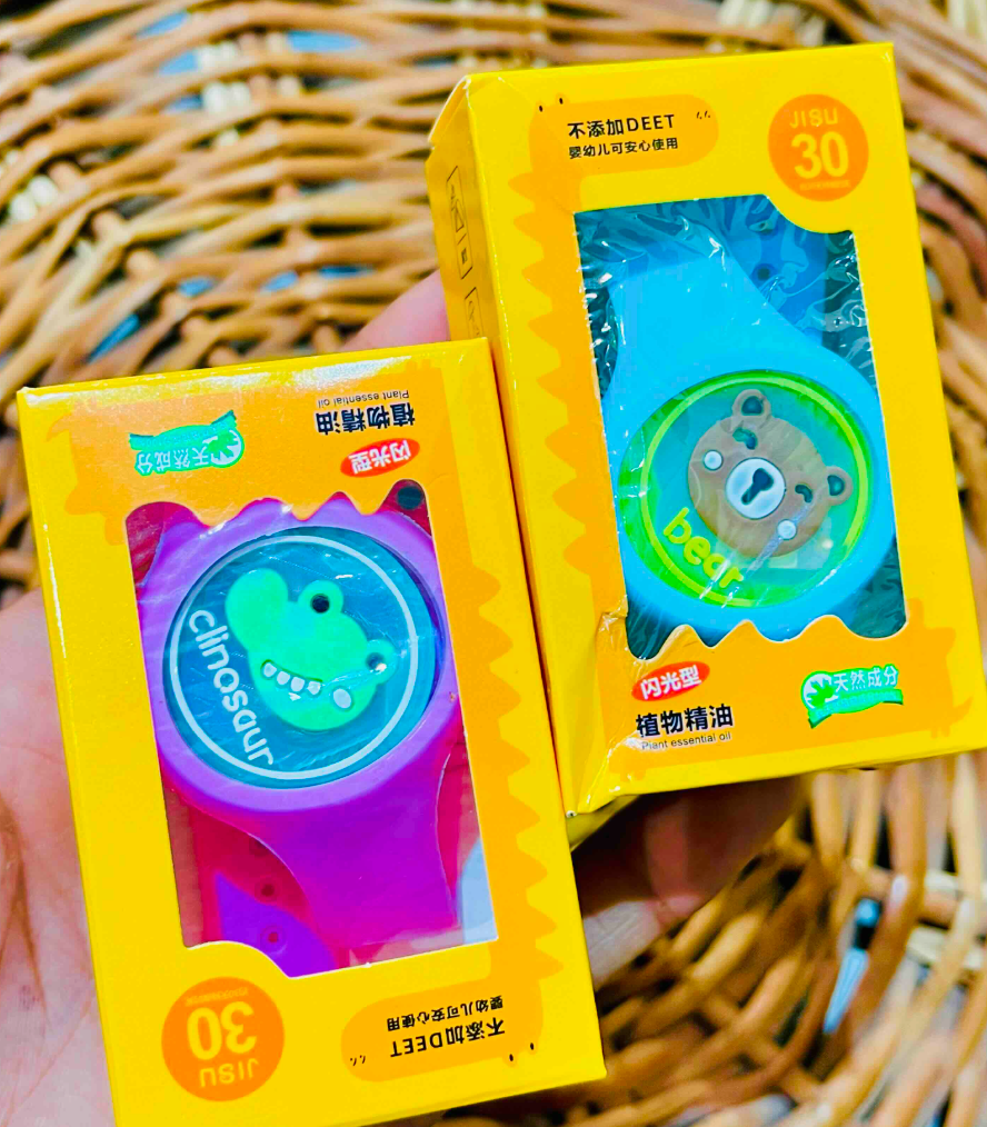 Kids mosquito repellent silicone watch boxes, close up of packaging